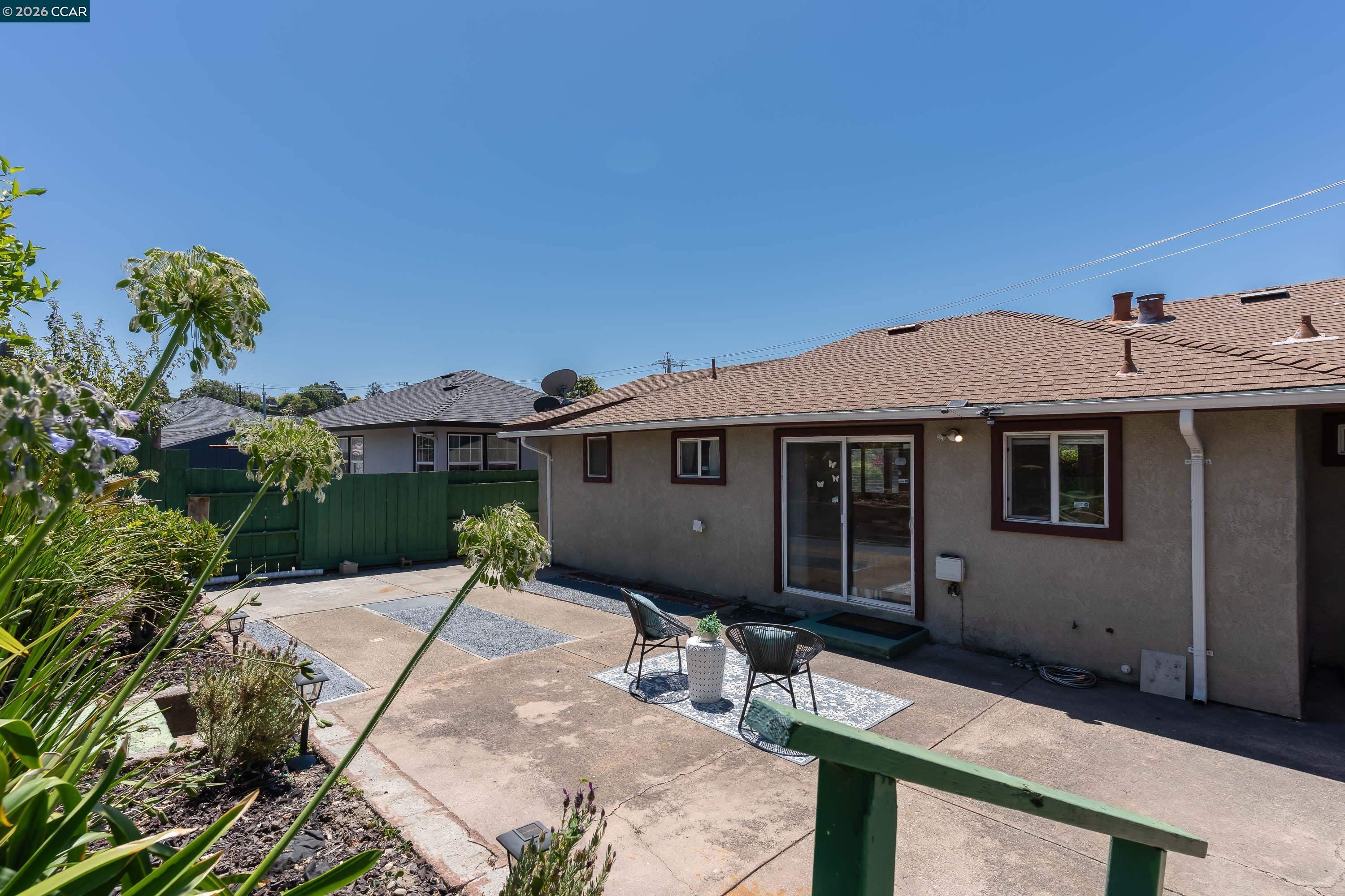 2540 TARA HILLS DRIVE