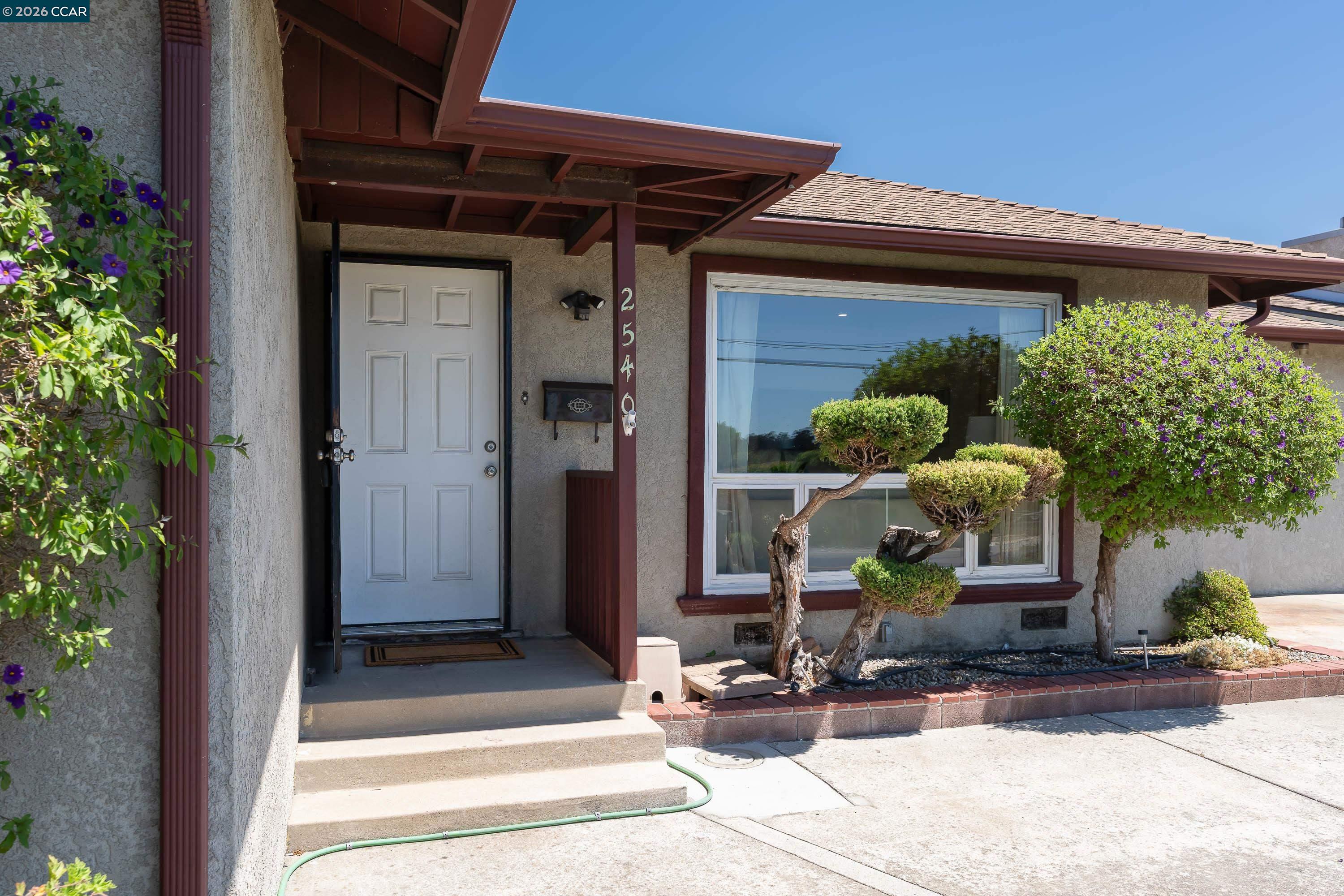 2540 TARA HILLS DRIVE