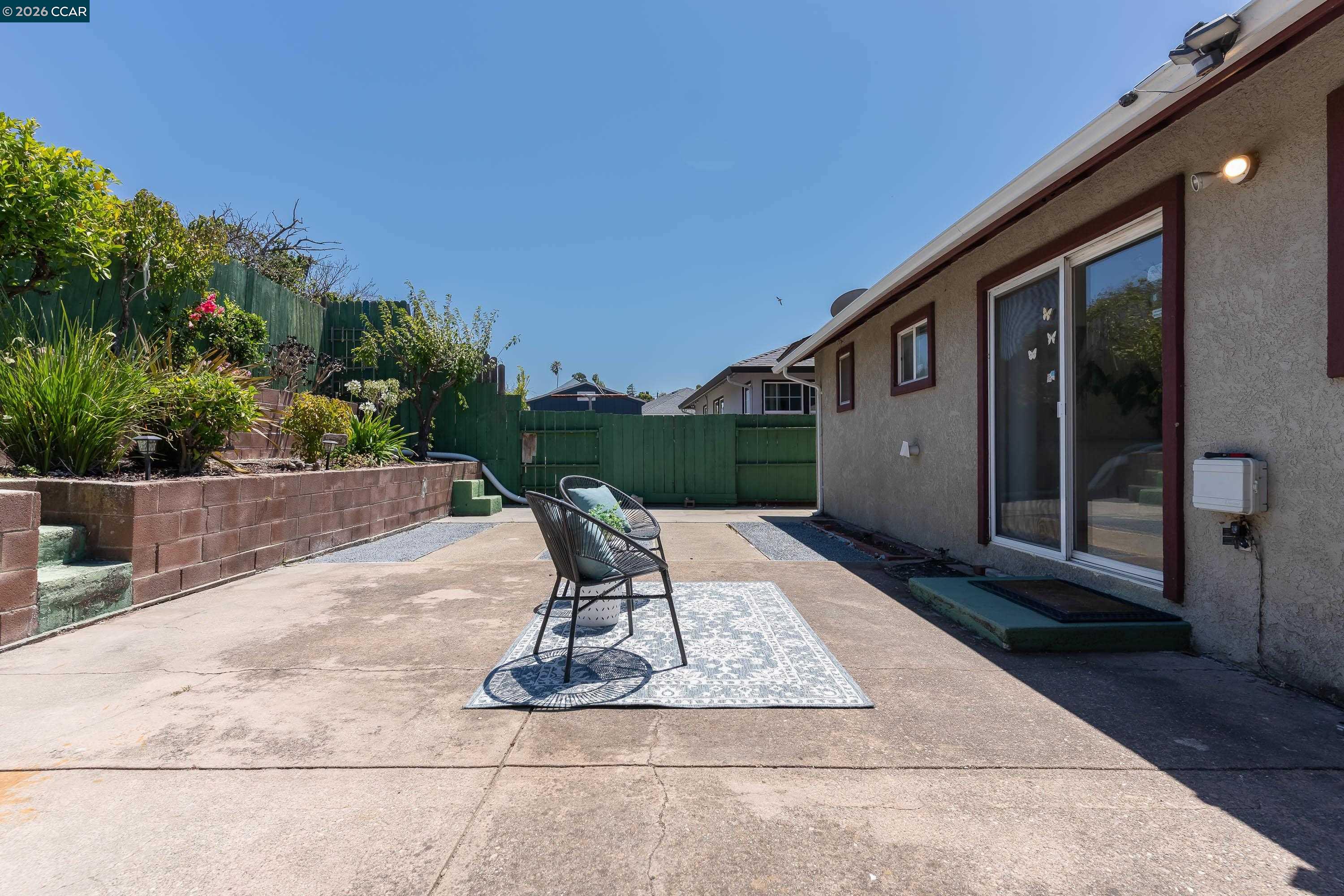 2540 TARA HILLS DRIVE
