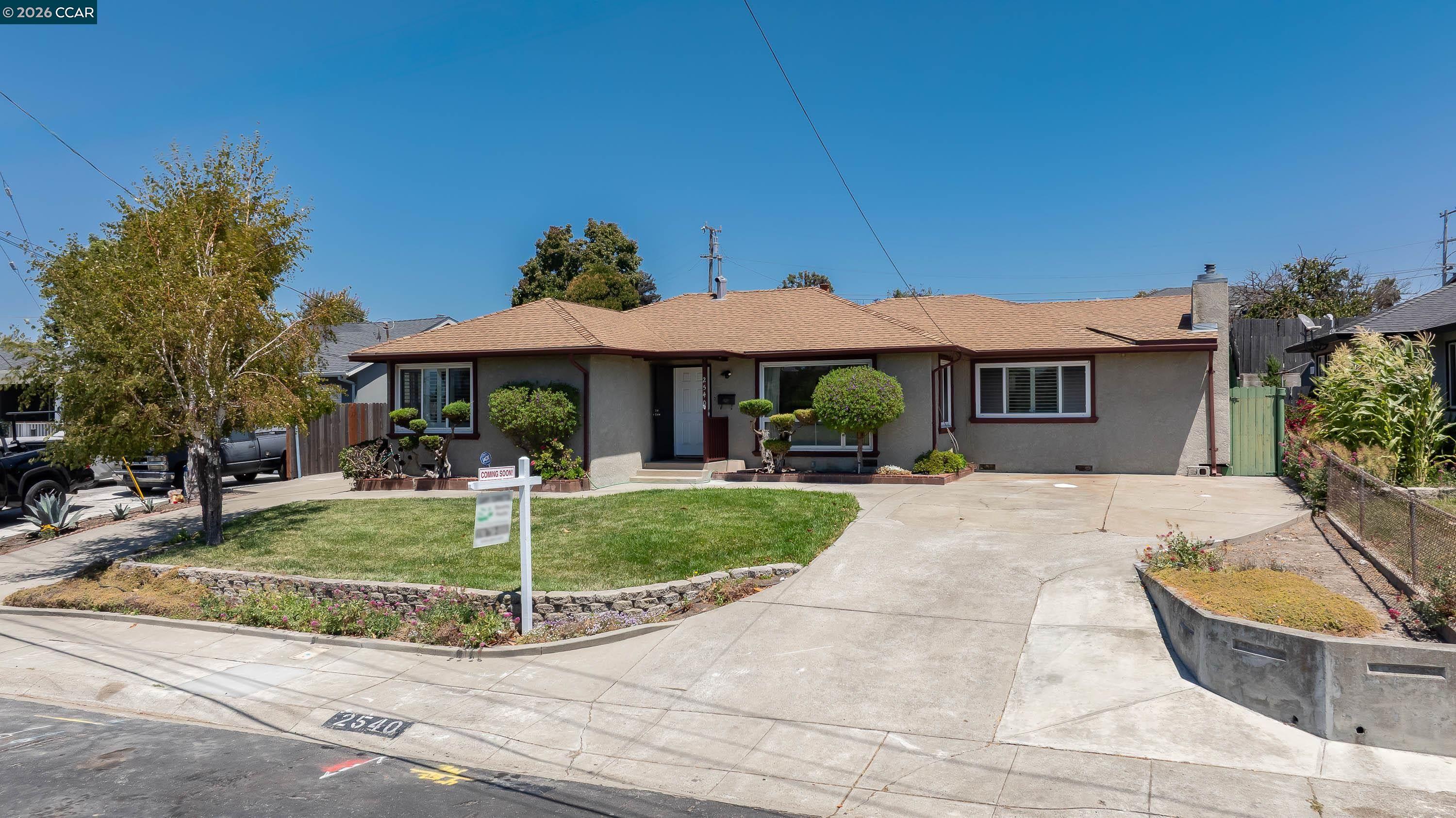 2540 TARA HILLS DRIVE