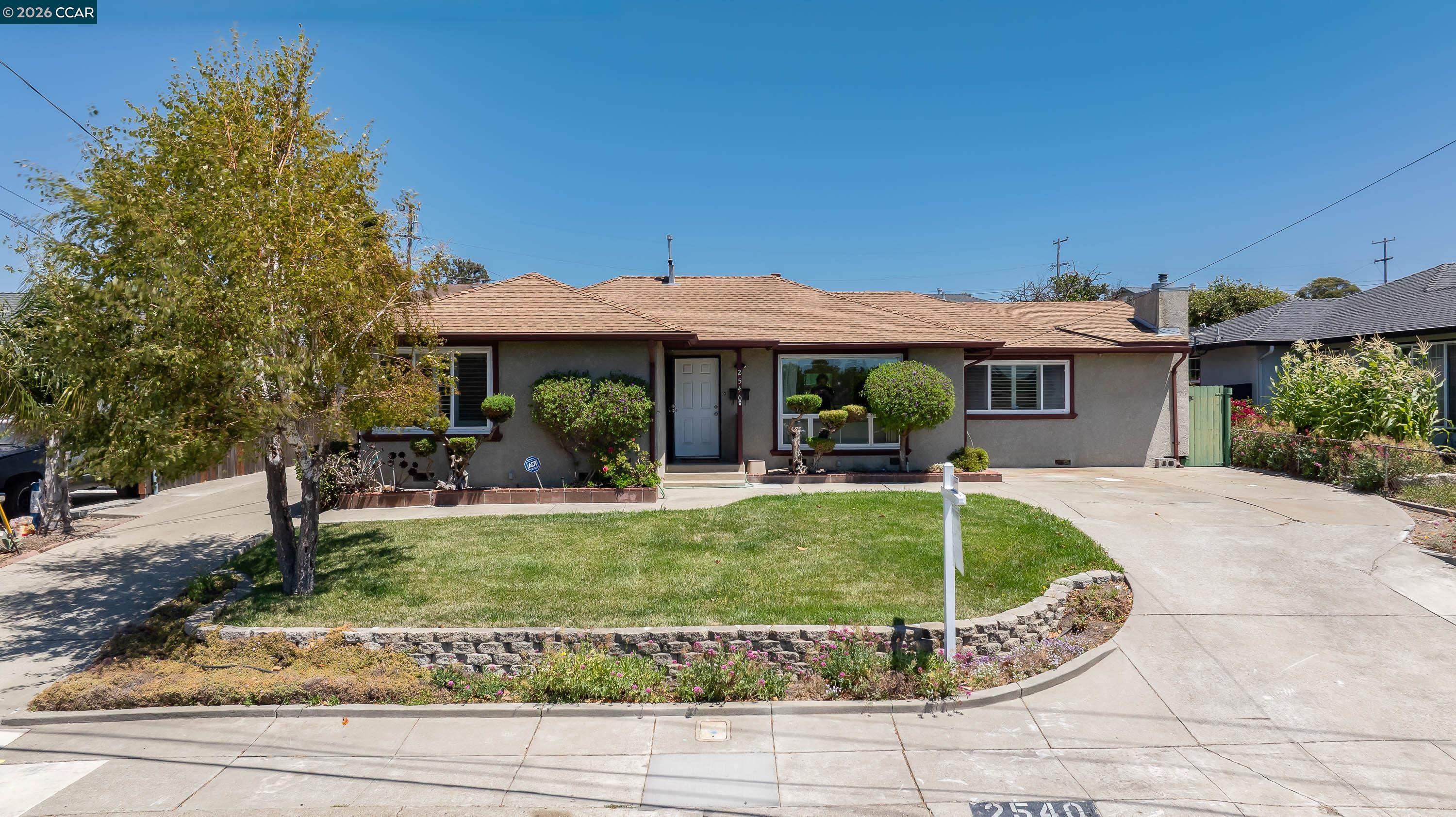 2540 TARA HILLS DRIVE