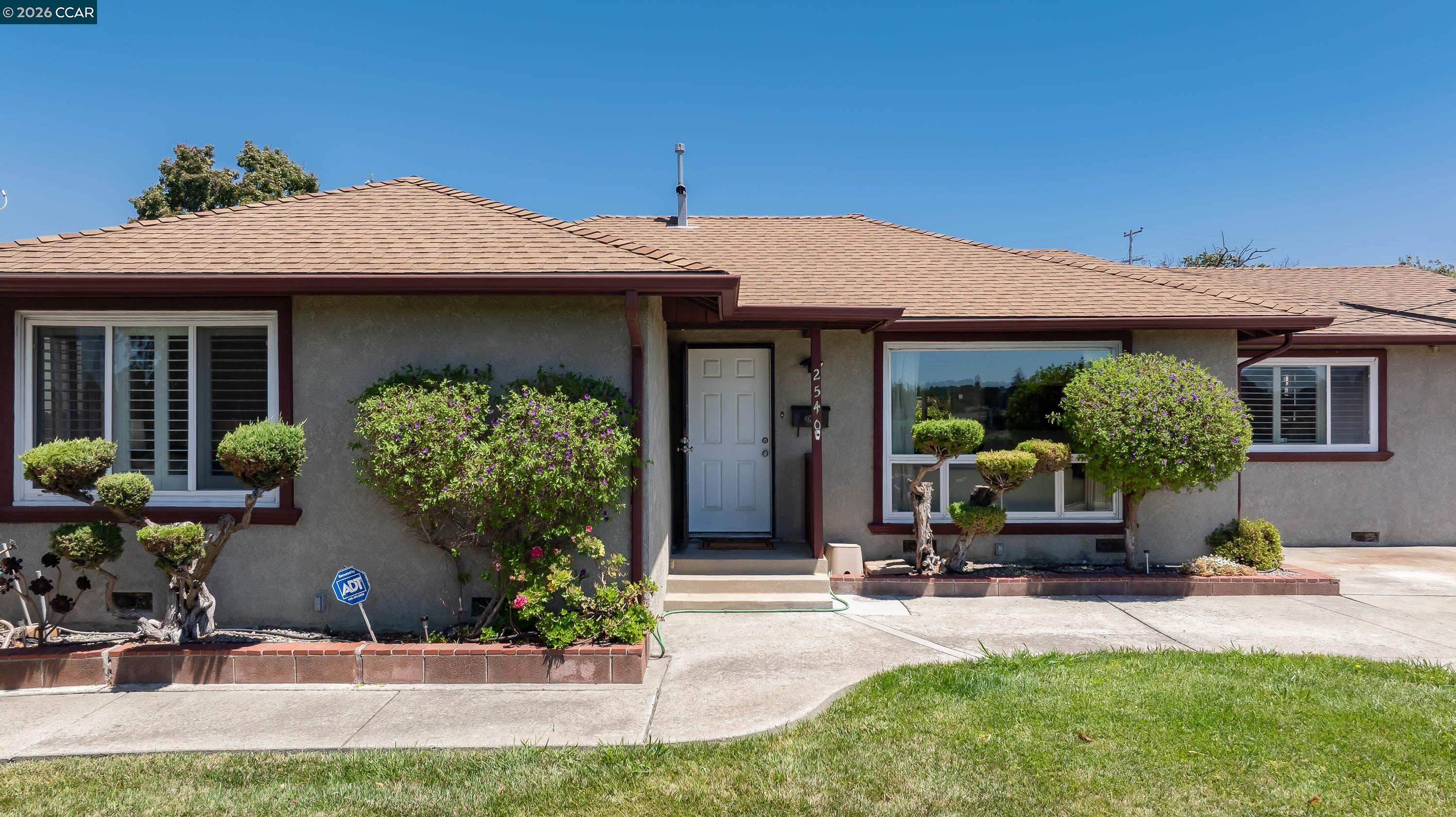 2540 TARA HILLS DRIVE