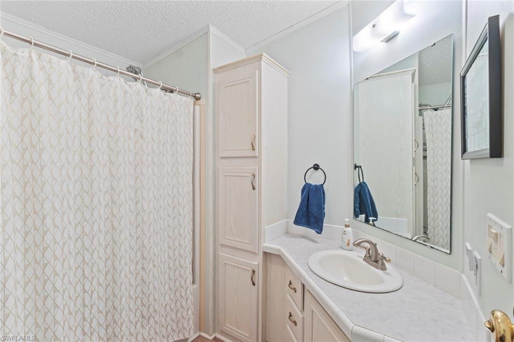 29414 Pine Villa CIR