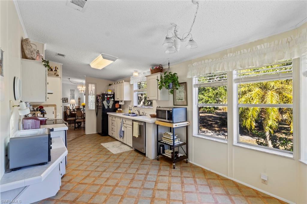 29414 Pine Villa CIR