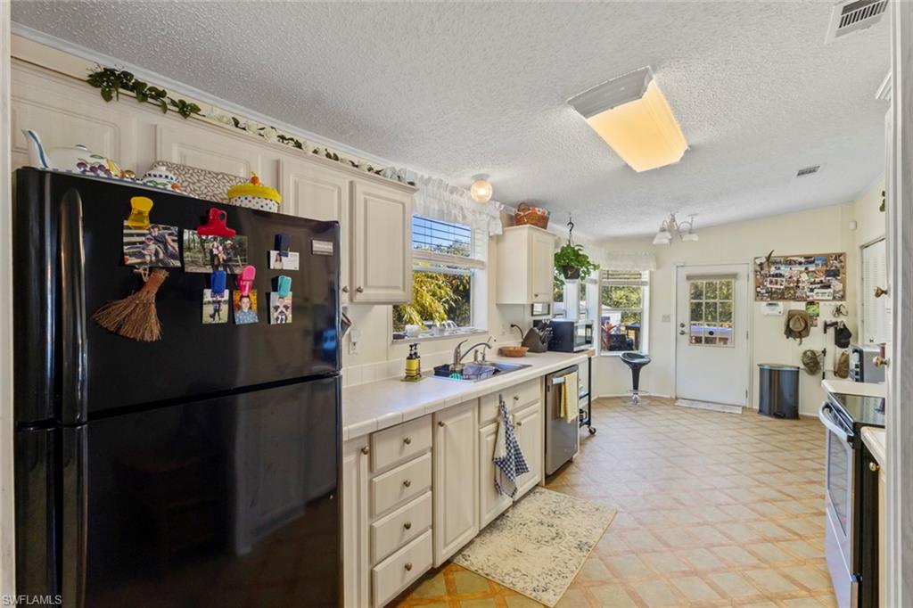 29414 Pine Villa CIR