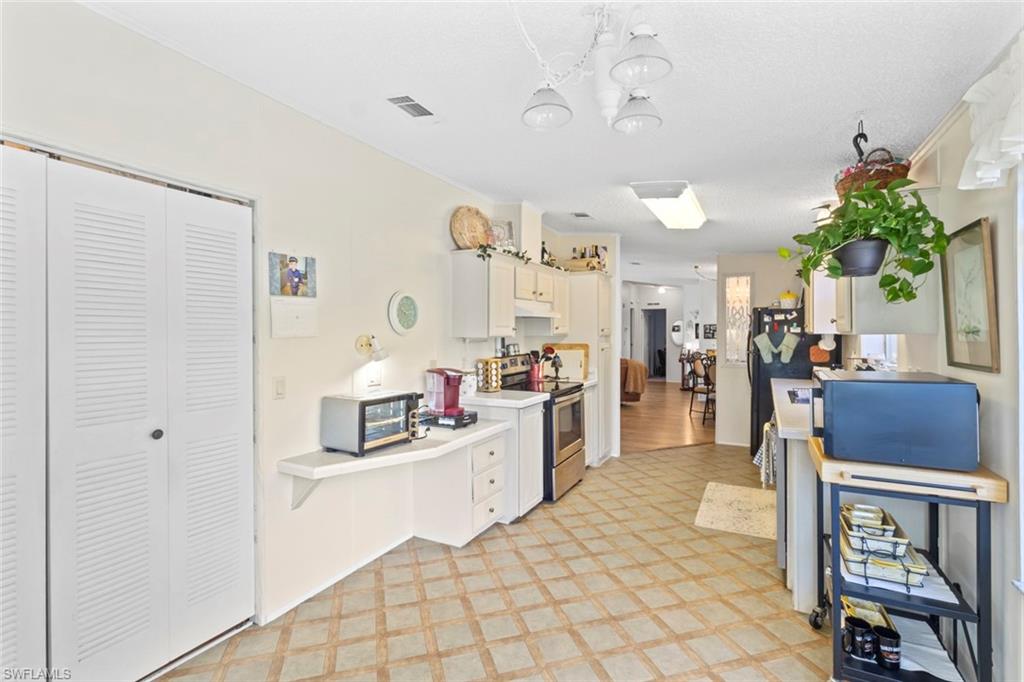 29414 Pine Villa CIR