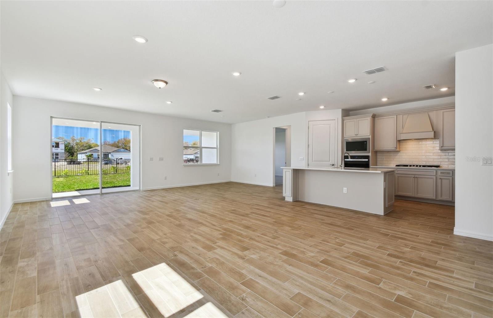 9927 PATTERSON WAY