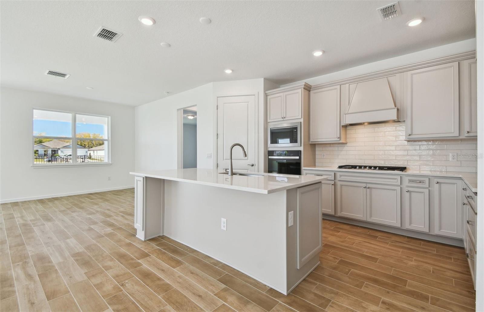 9927 PATTERSON WAY