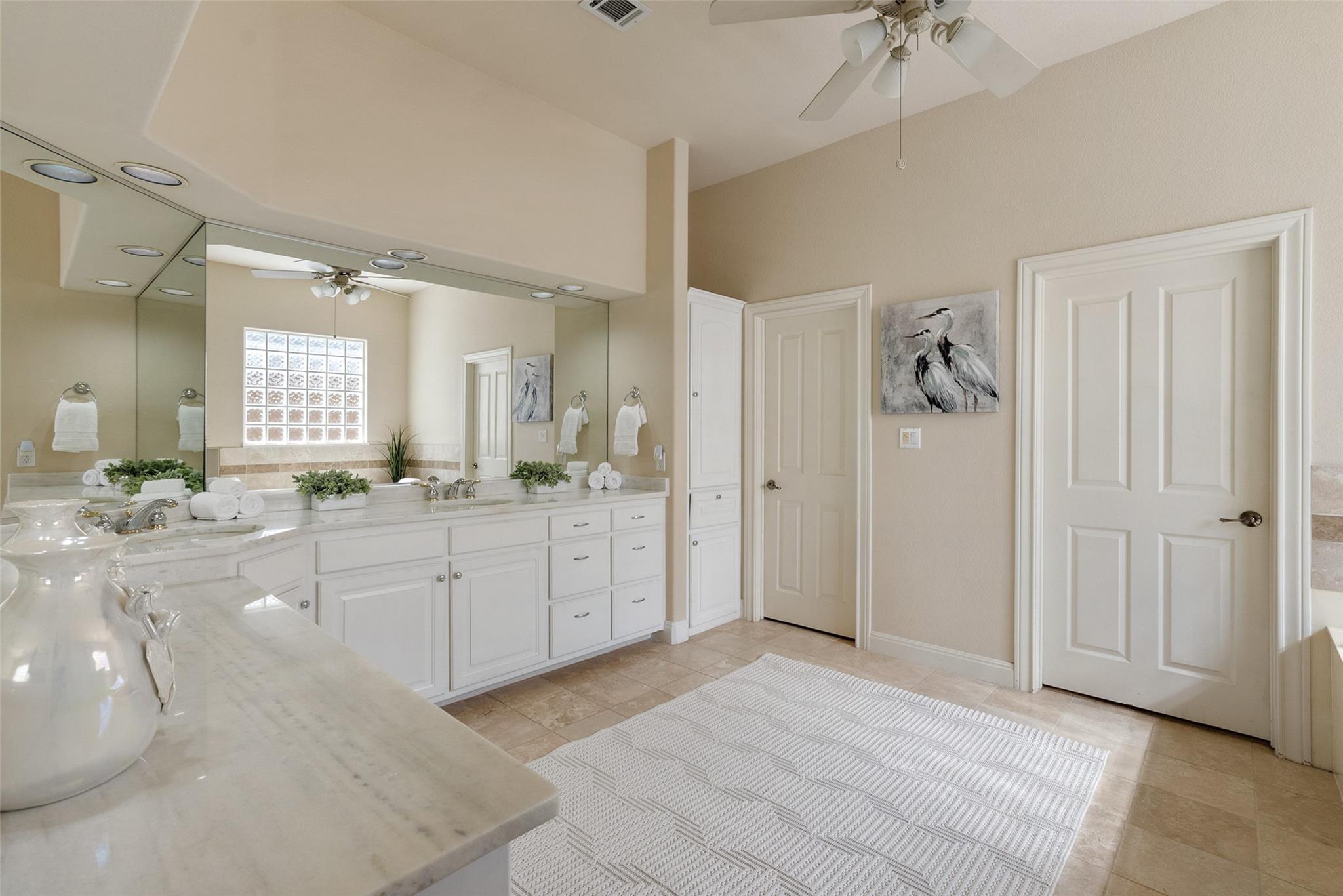 316 Lakefront DR