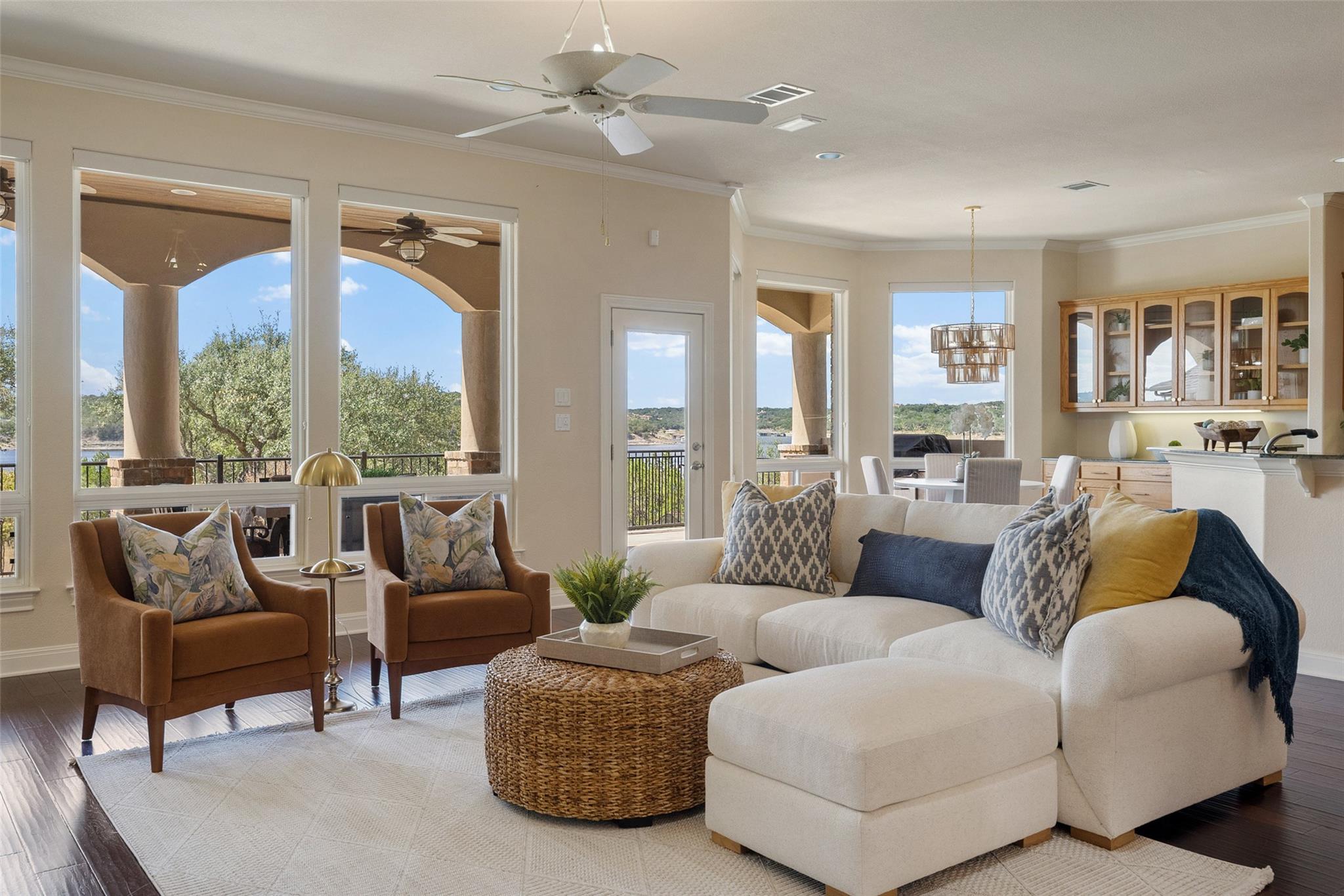 316 Lakefront DR