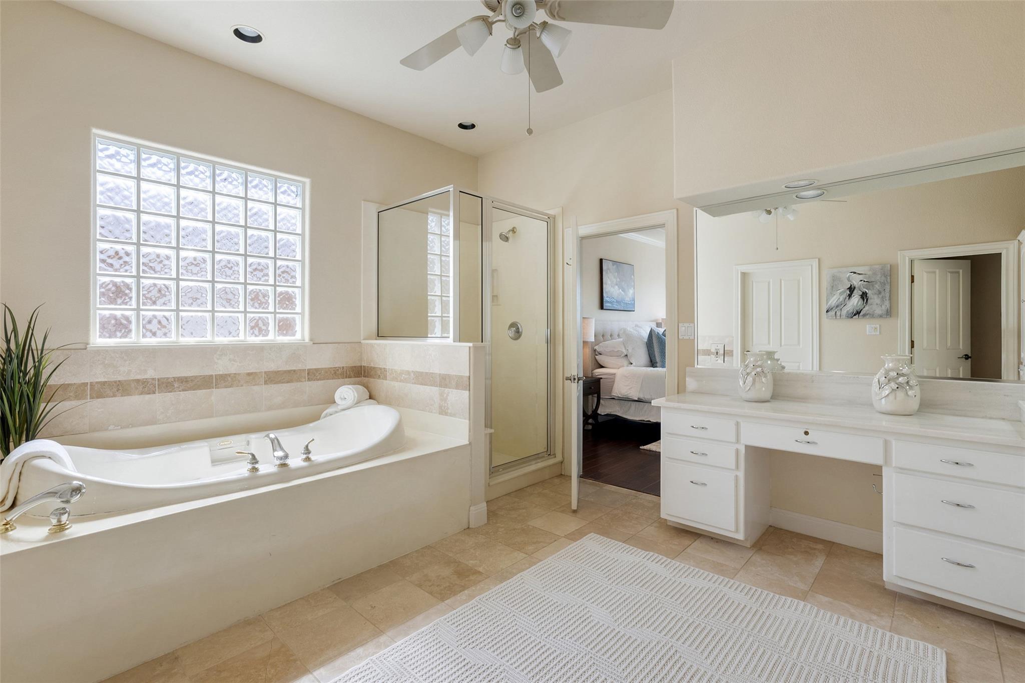 316 Lakefront DR