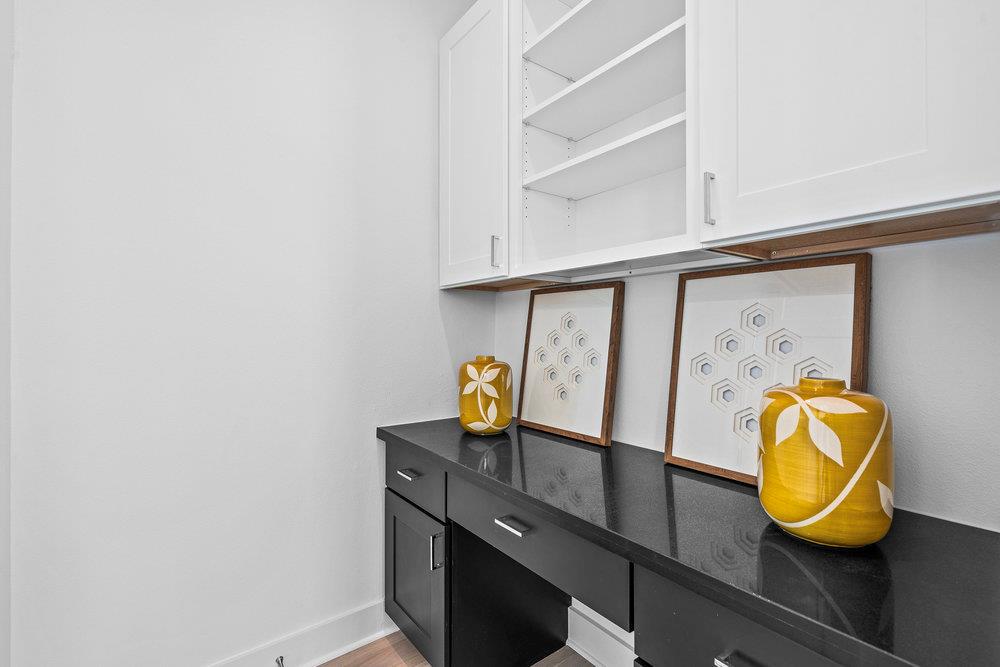 2805 McCurdy ST # 10