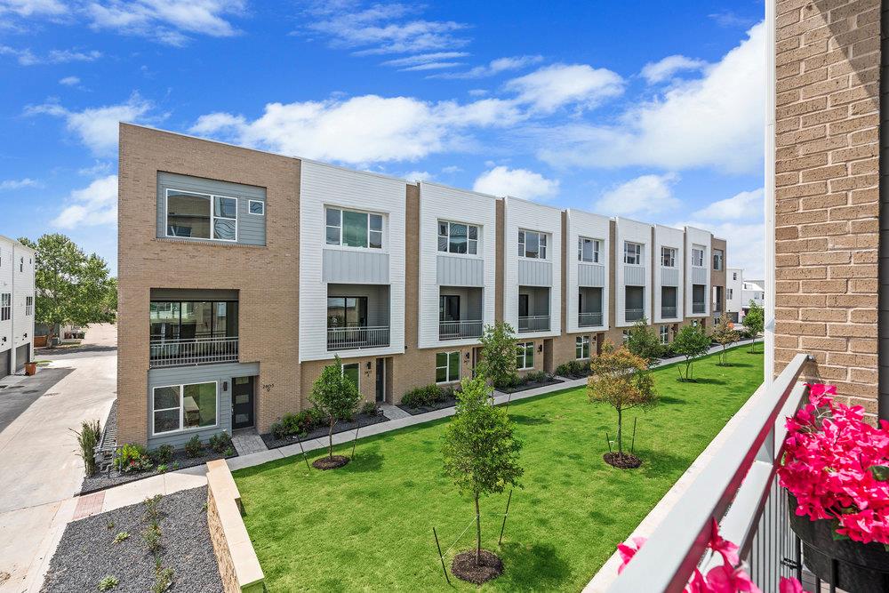 2805 McCurdy ST # 10