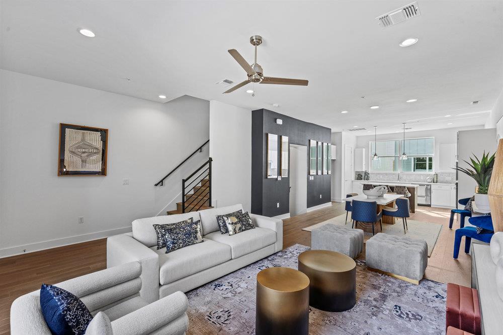 3826 Berkman DR
