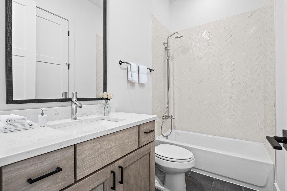 1719 Spyglass DR # 16