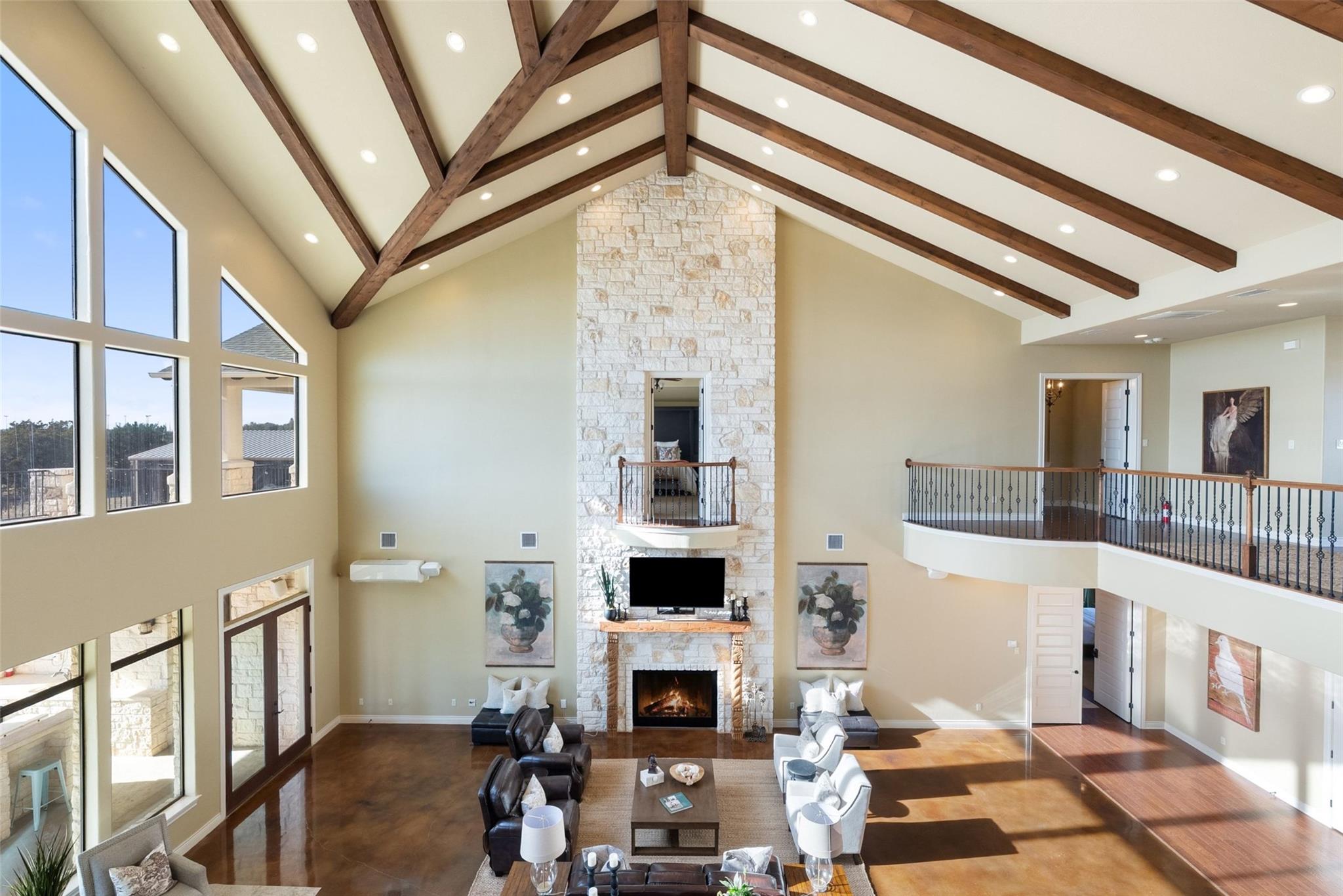 Cricket Hill Ranch Estate on Creek Rd