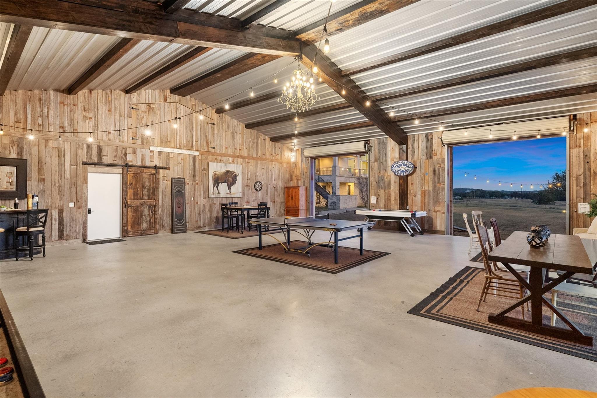 Cricket Hill Ranch Estate on Creek Rd