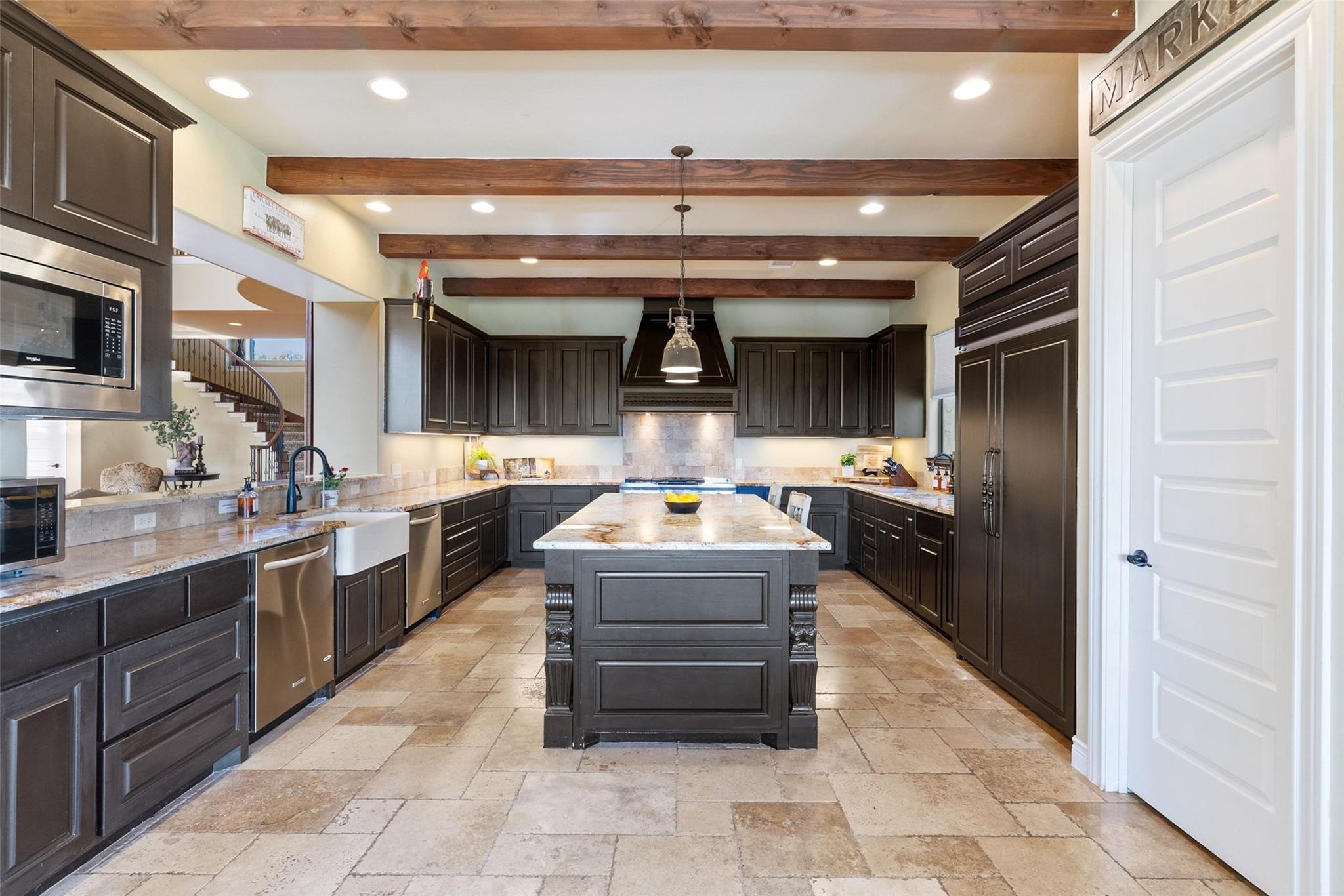 Cricket Hill Ranch Estate on Creek Rd