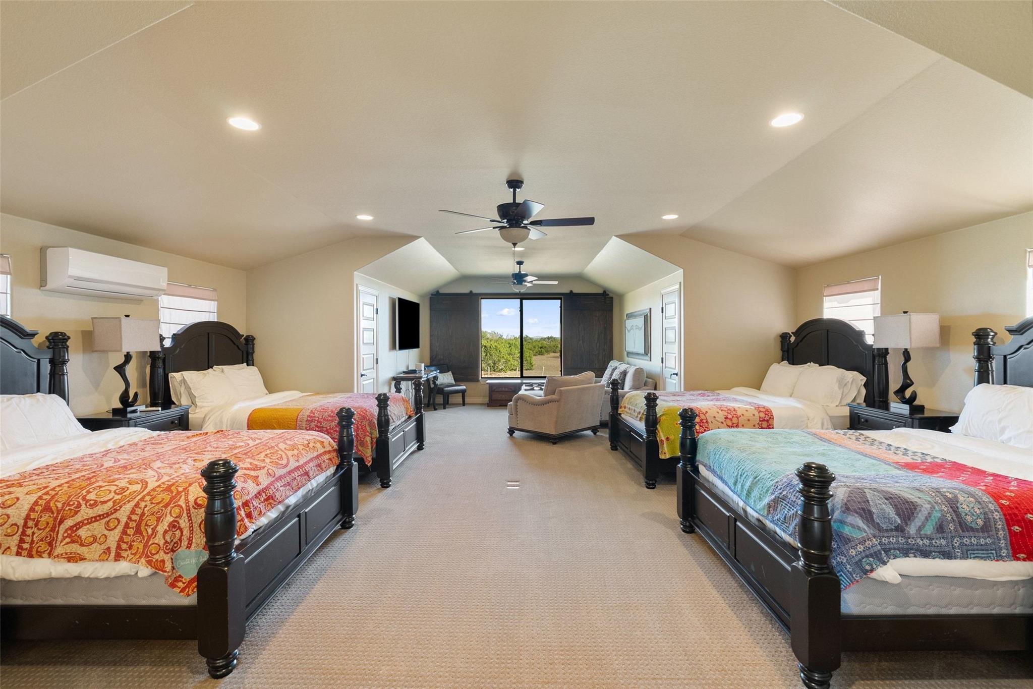 Cricket Hill Ranch Estate on Creek Rd