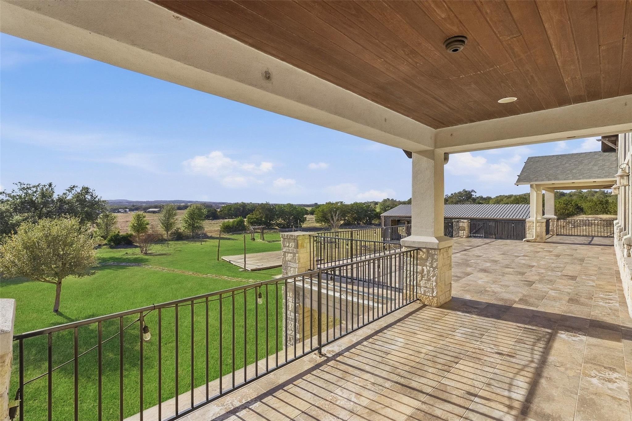 Cricket Hill Ranch Estate on Creek Rd