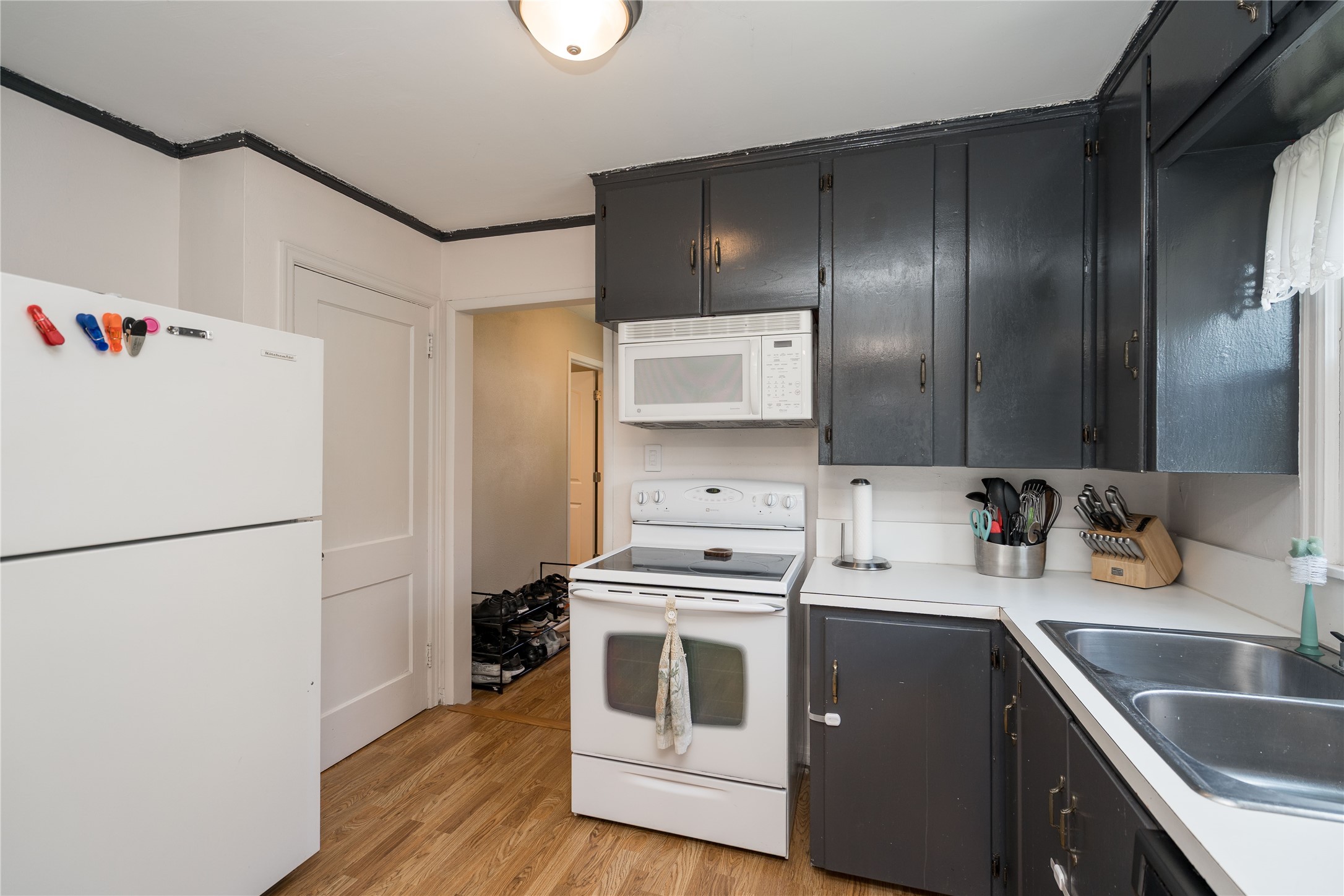301 Hillside Avenue