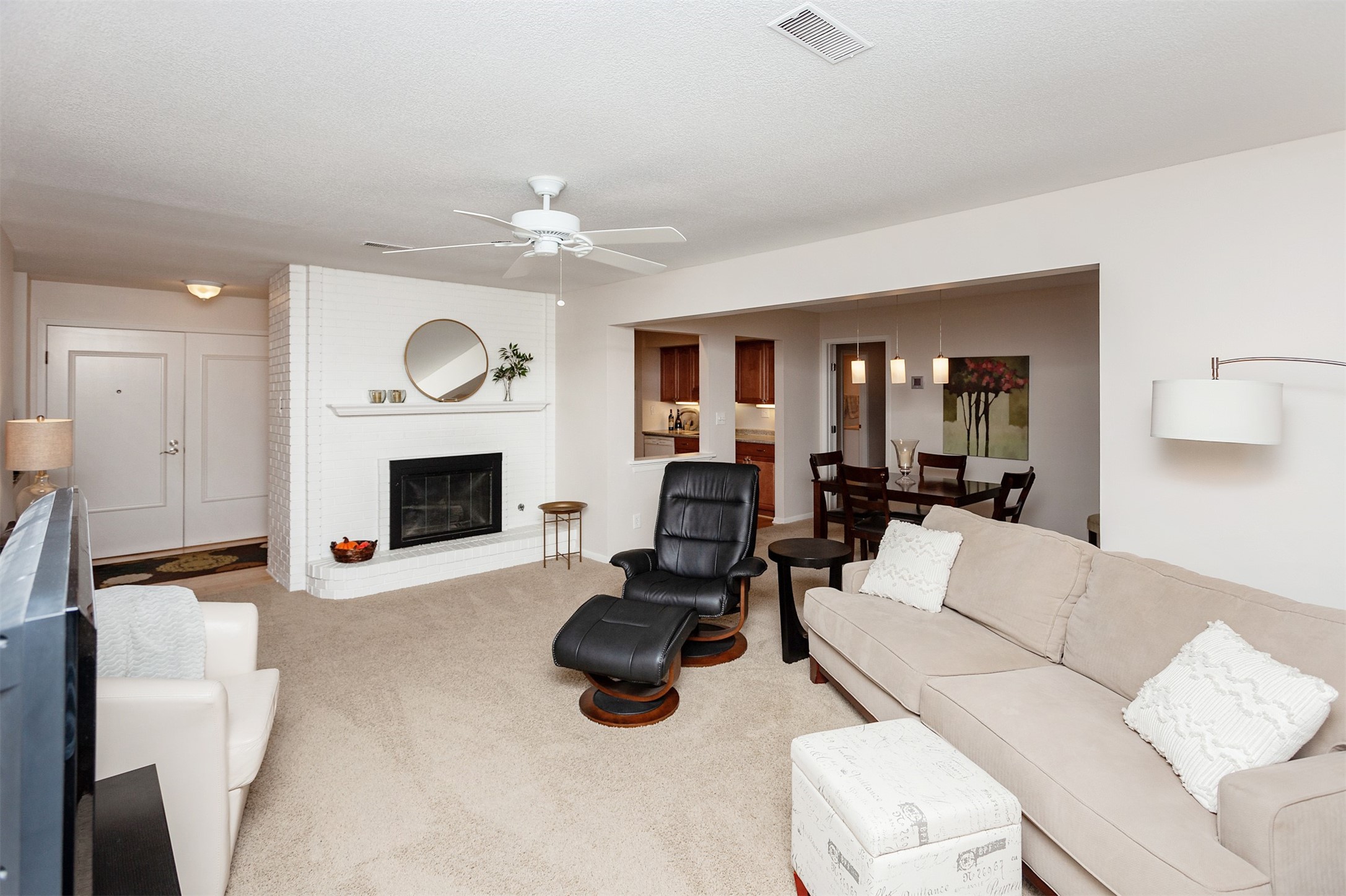 4323 Grand Avenue 216