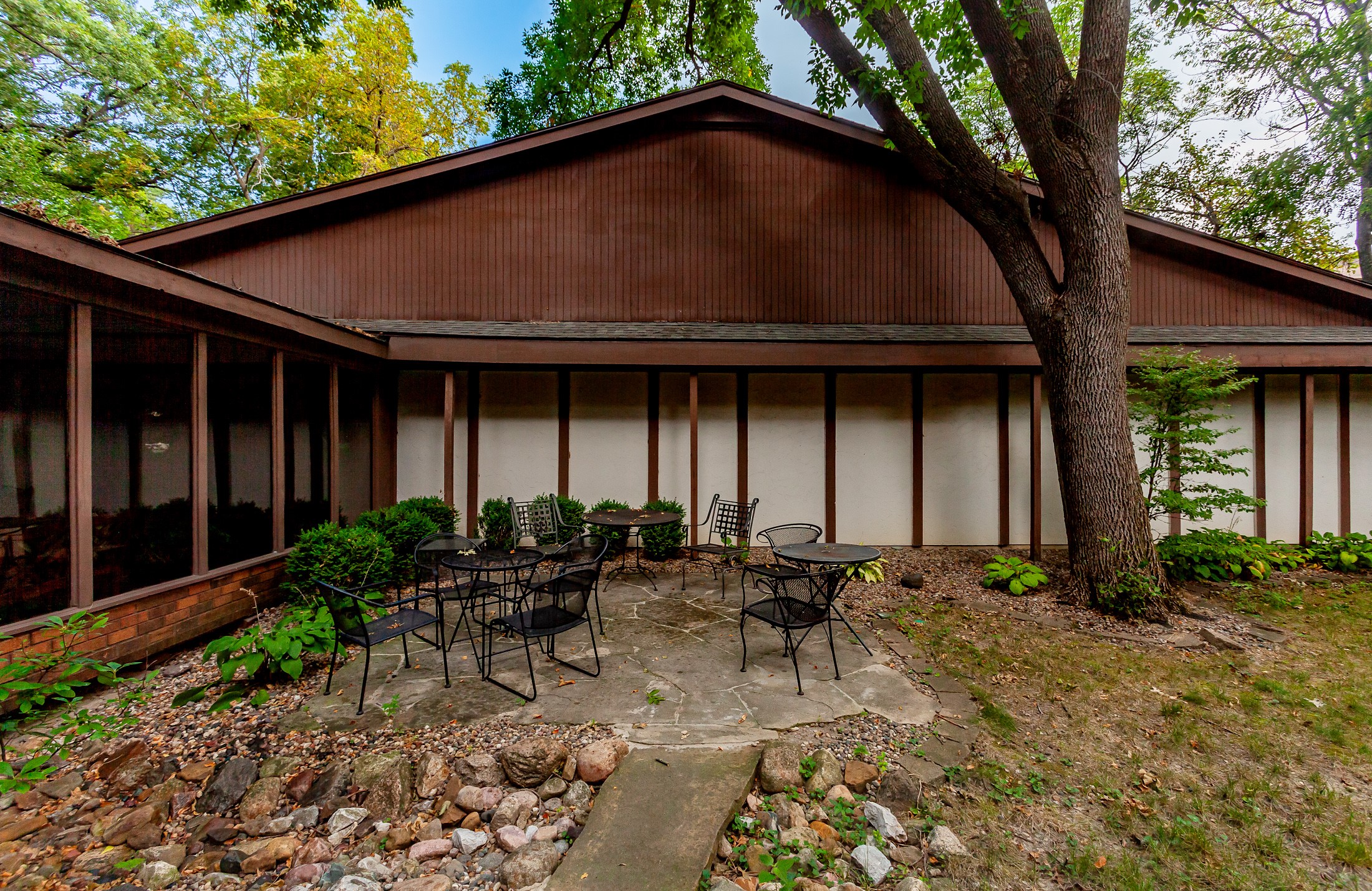 4323 Grand Avenue 216