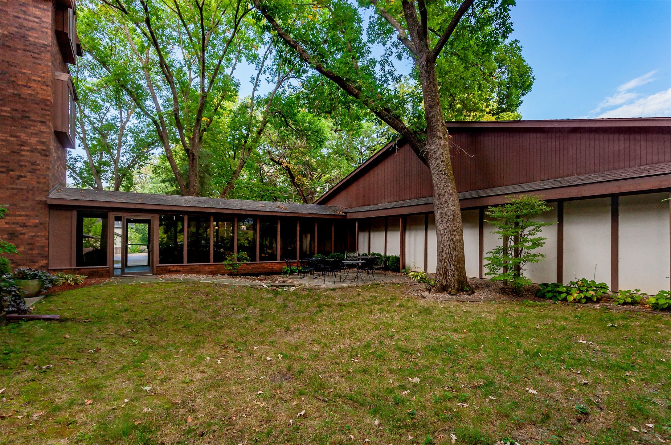 4323 Grand Avenue 216