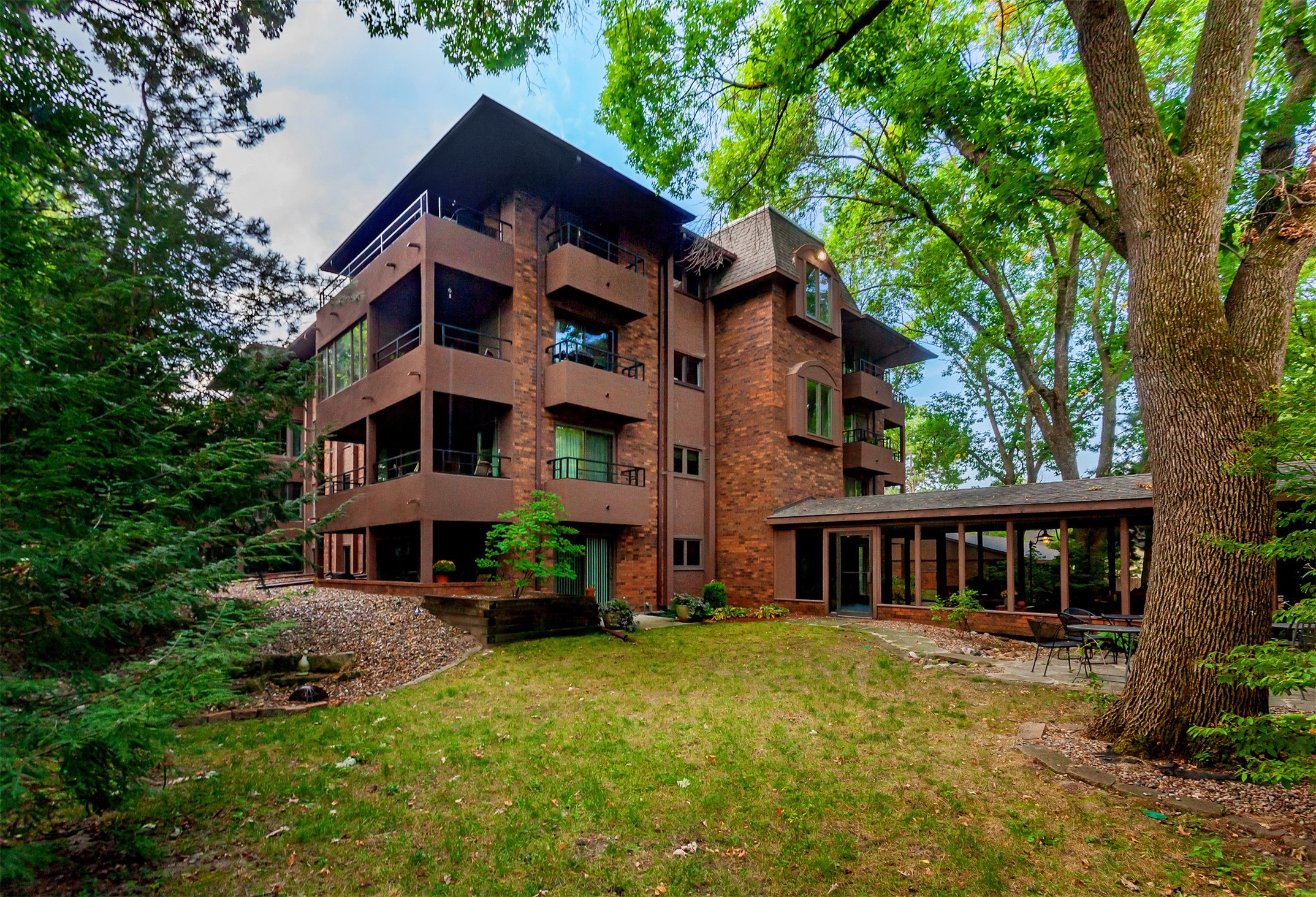 4323 Grand Avenue 216