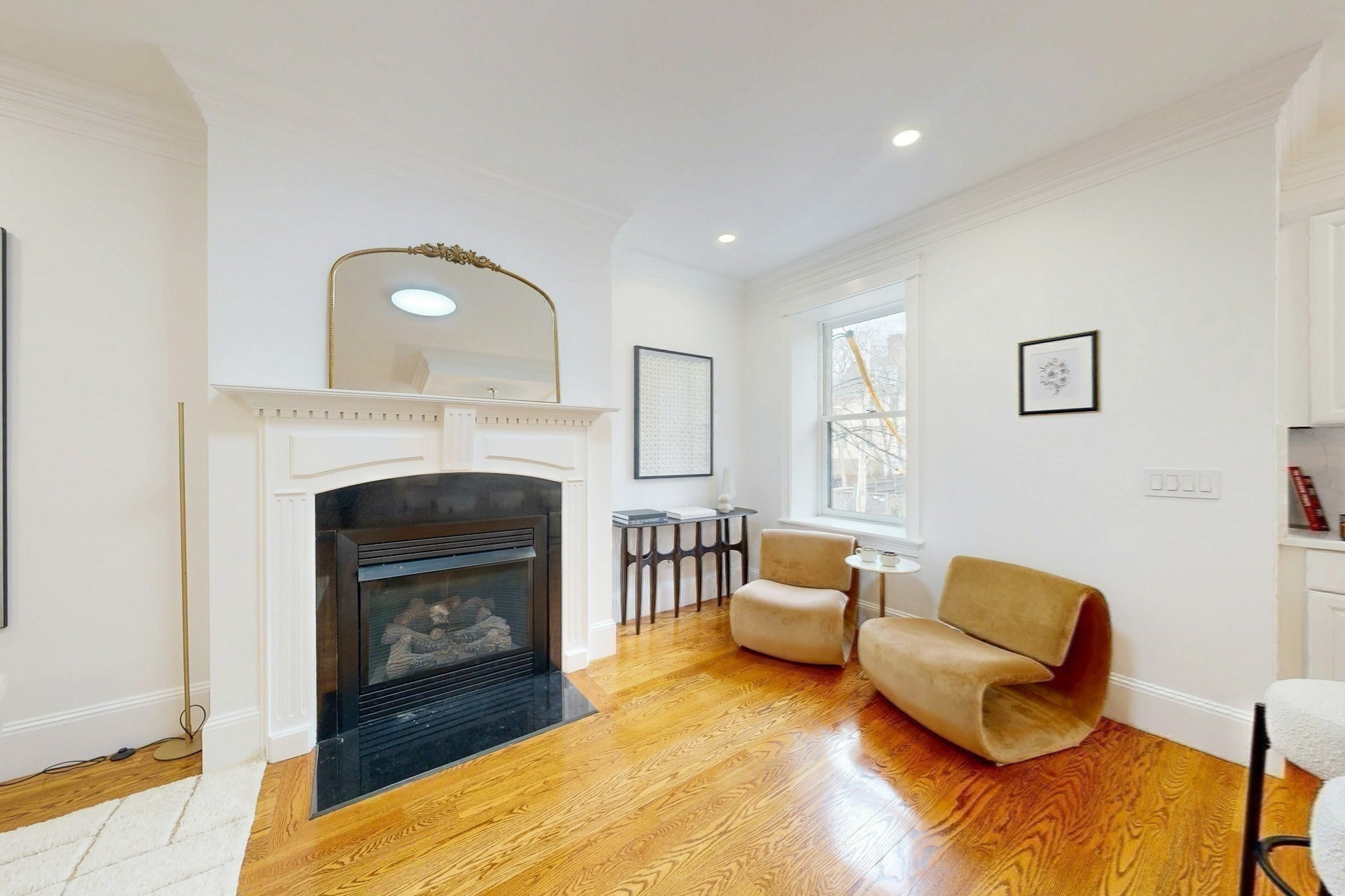 322 Tappan St # 2