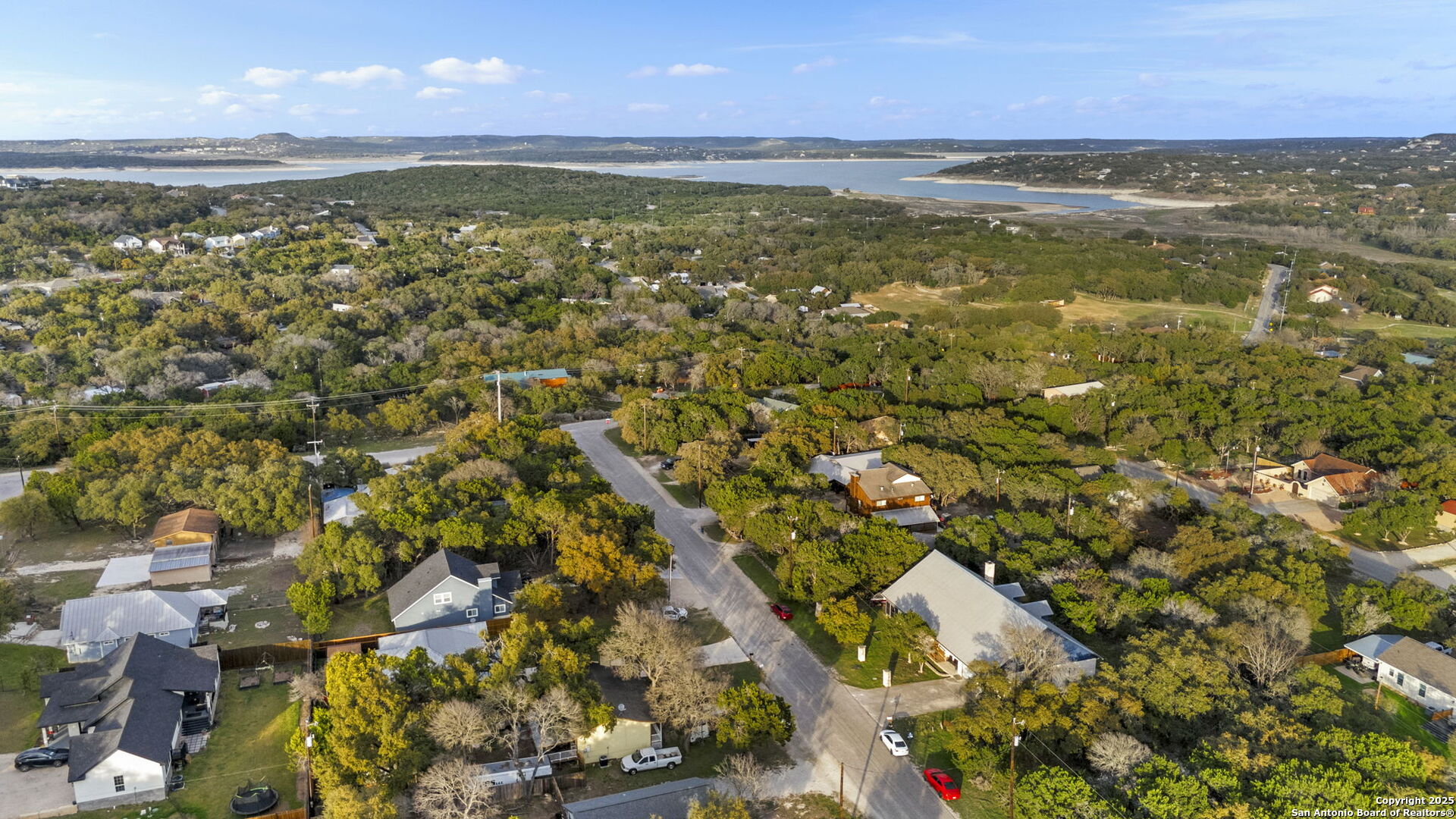 1562 Bonnyview