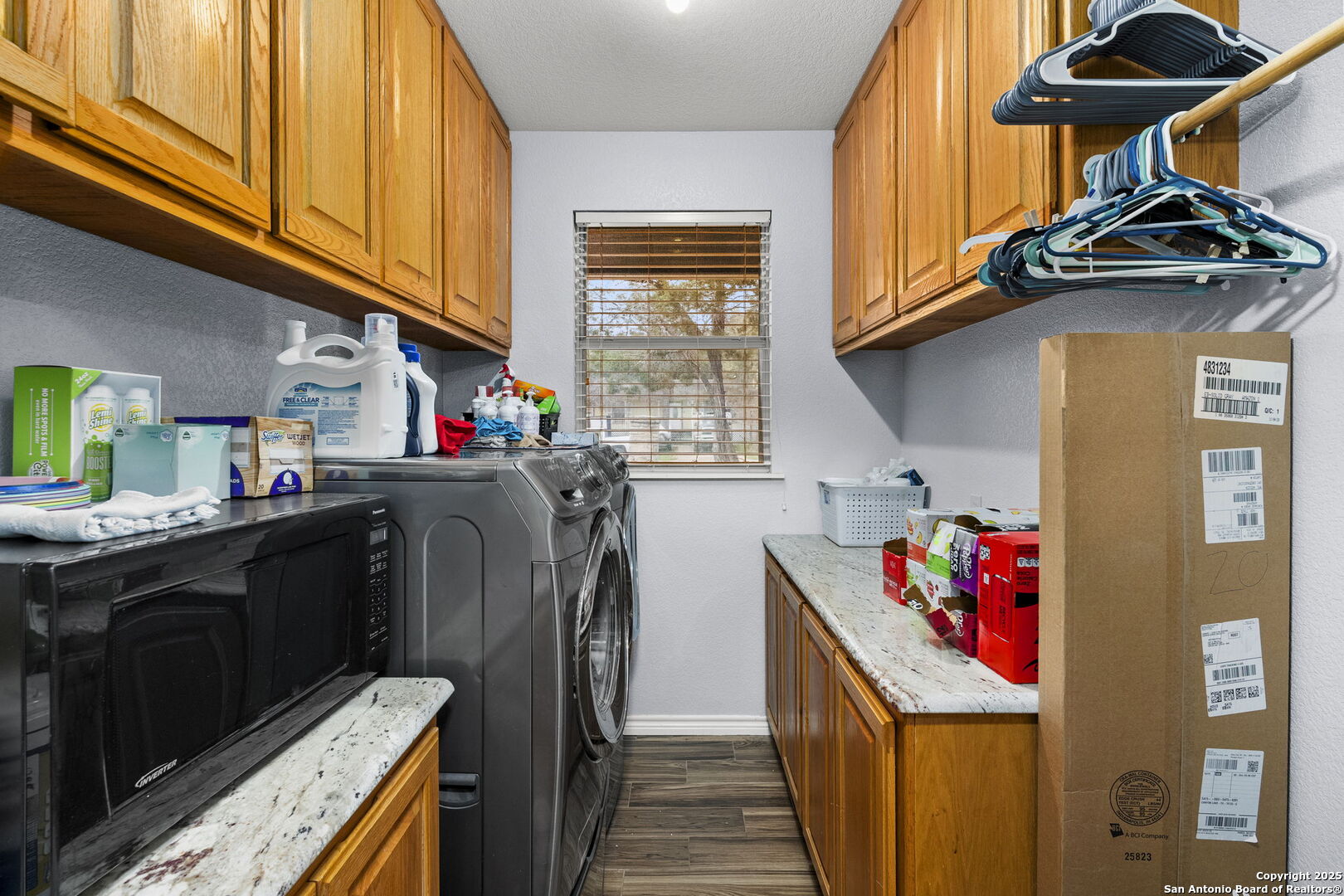 1562 Bonnyview