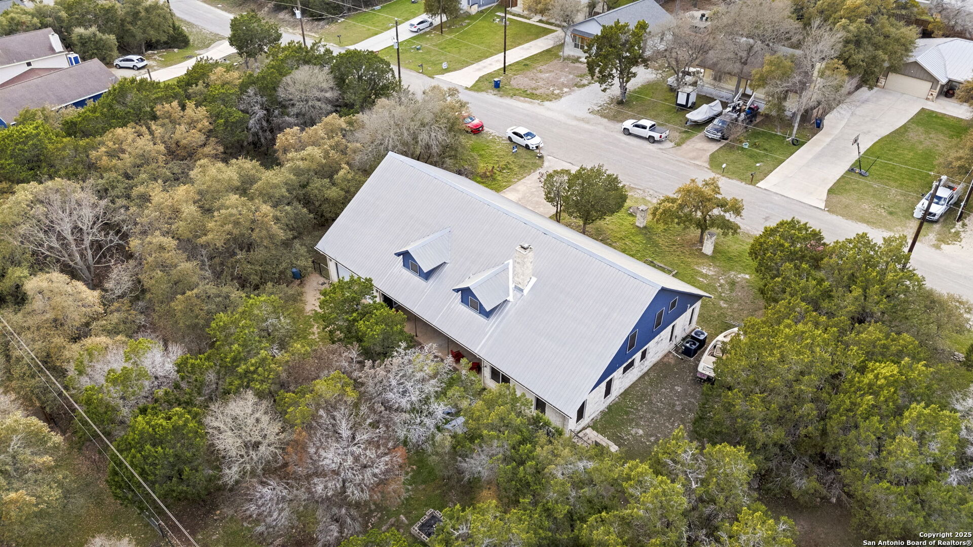1562 Bonnyview