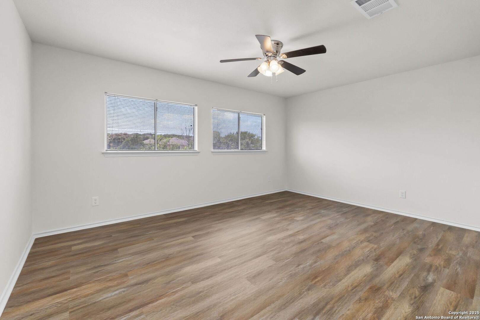 9718 Cameron Creek