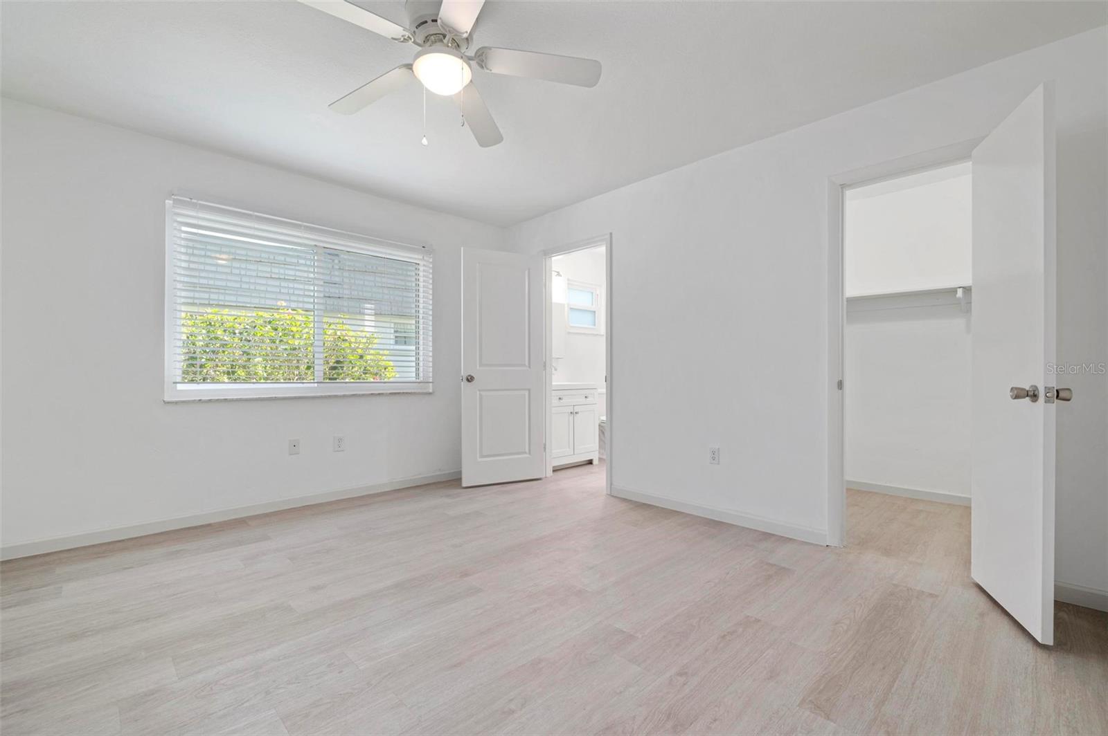 5471 RIVERBLUFF CIR #V-41