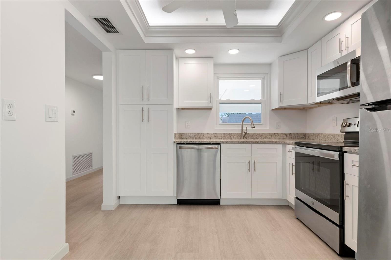 5471 RIVERBLUFF CIR #V-41