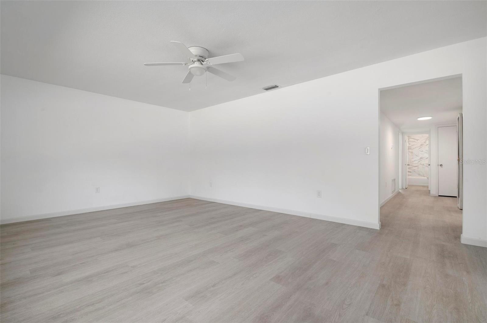 5471 RIVERBLUFF CIR #V-41