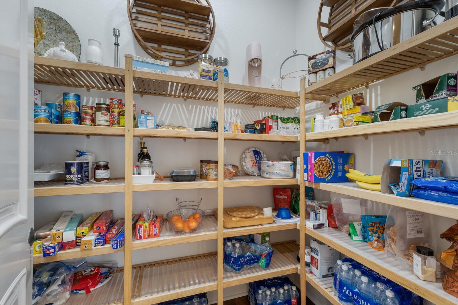 7210 DESERT RIDGE GLN