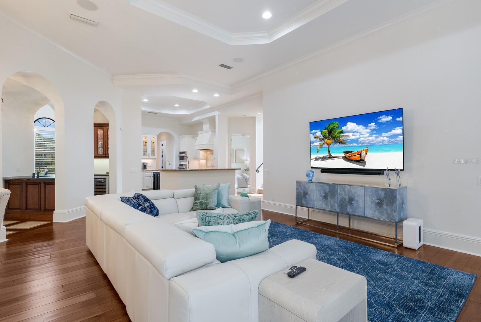 7210 DESERT RIDGE GLN