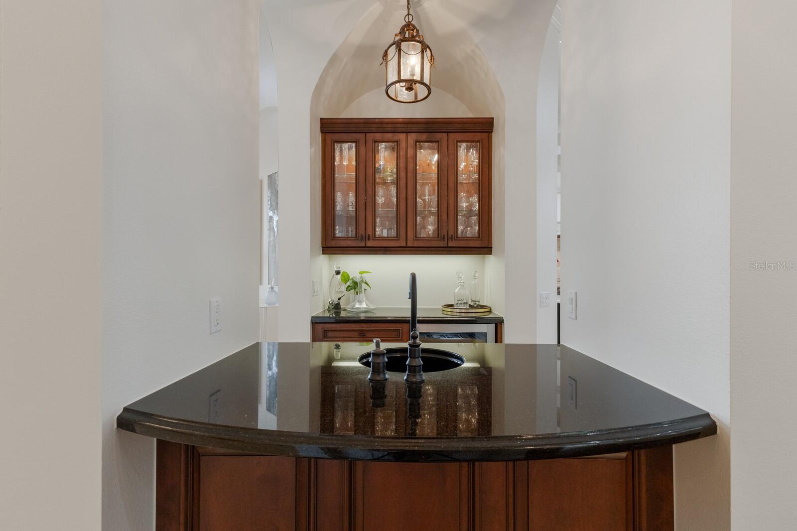 7210 DESERT RIDGE GLN