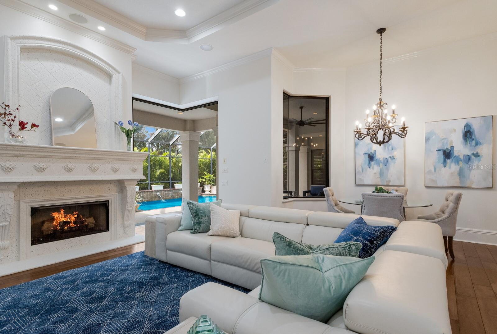 7210 DESERT RIDGE GLN