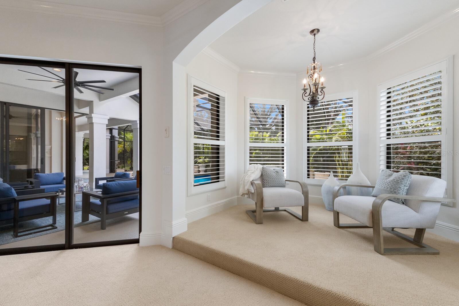 7210 DESERT RIDGE GLN