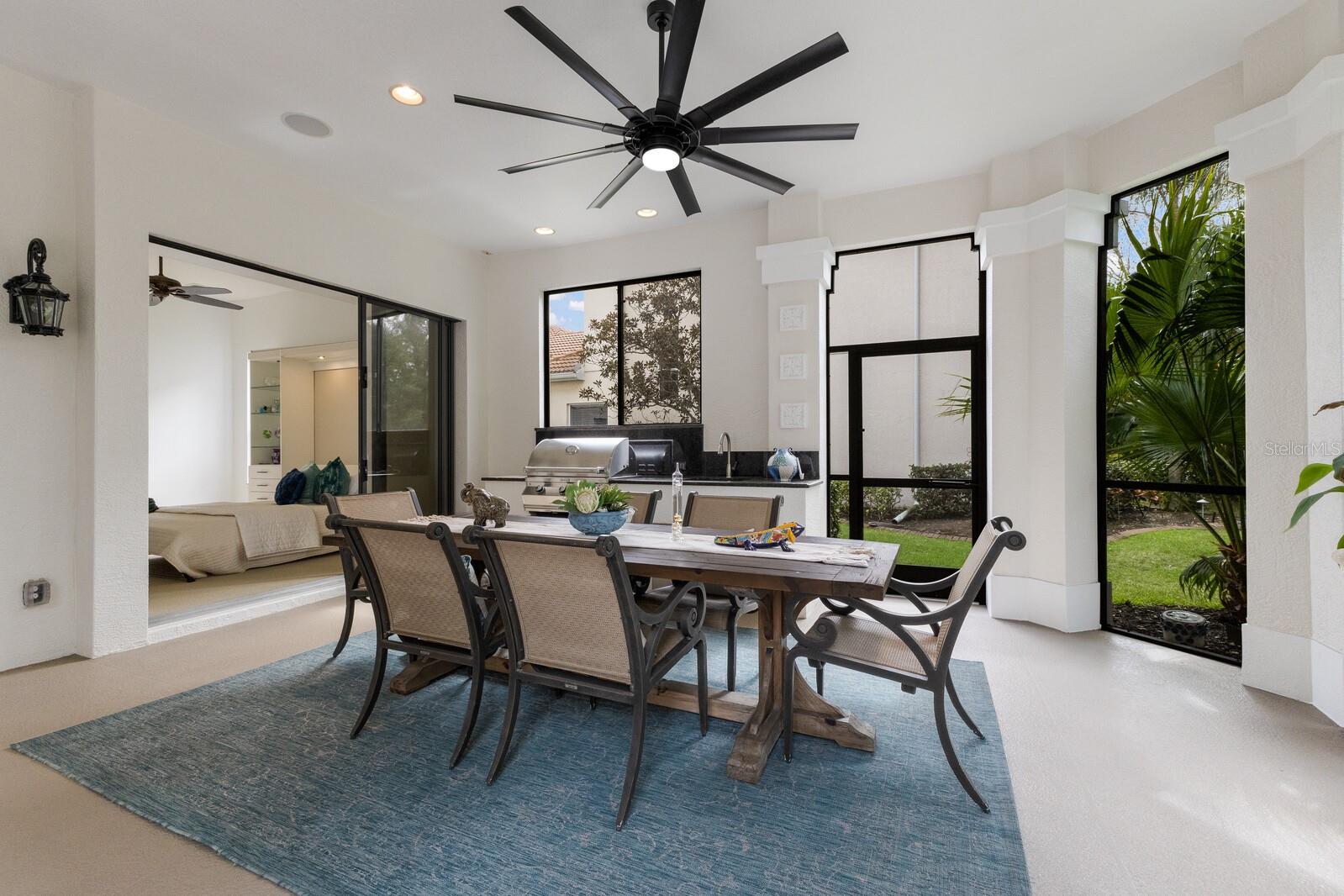 7210 DESERT RIDGE GLN