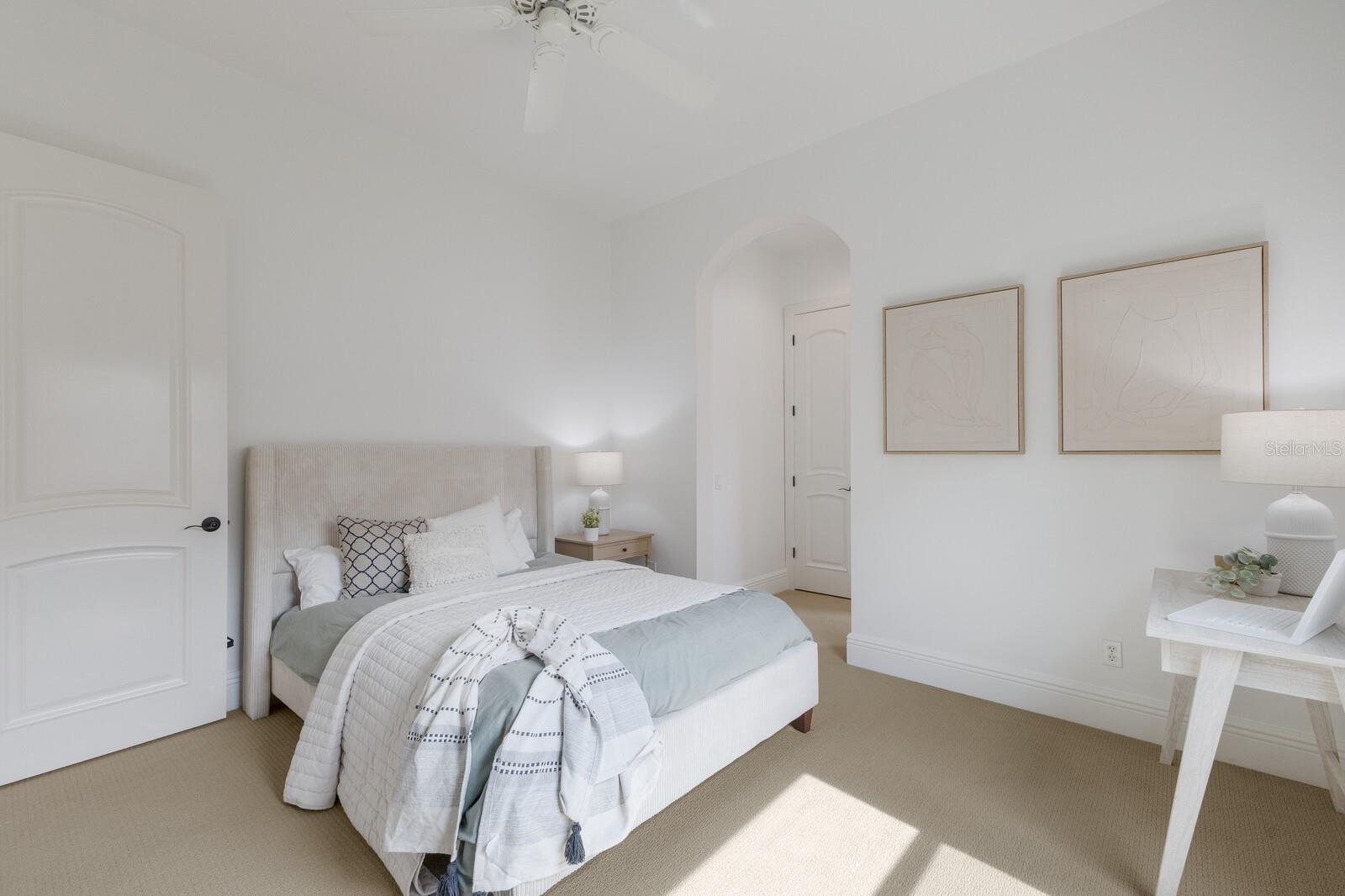 7210 DESERT RIDGE GLN