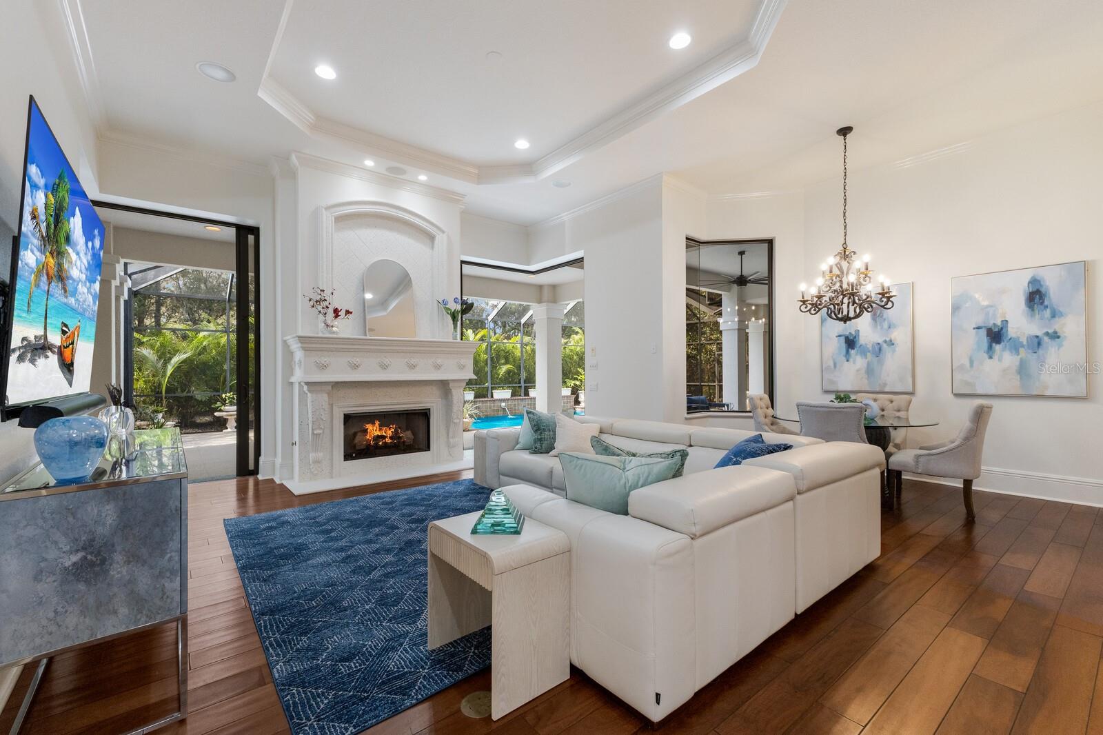 7210 DESERT RIDGE GLN