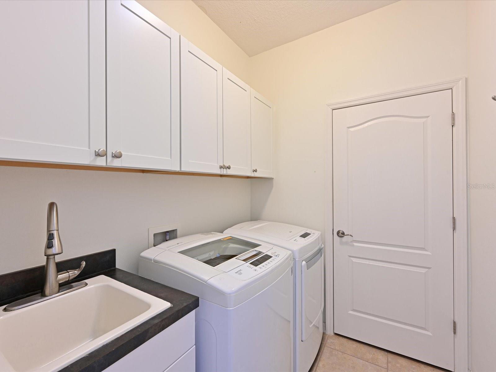 11907 FOREST PARK CIR