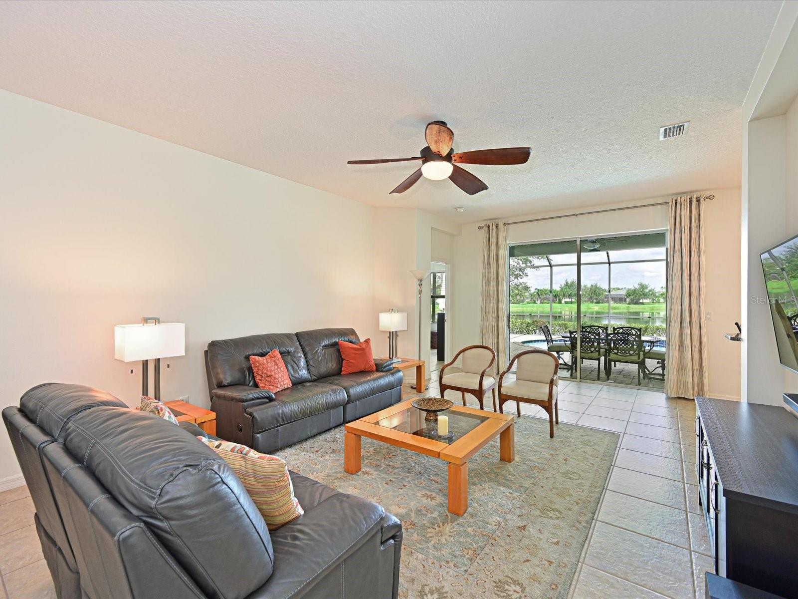 11907 FOREST PARK CIR