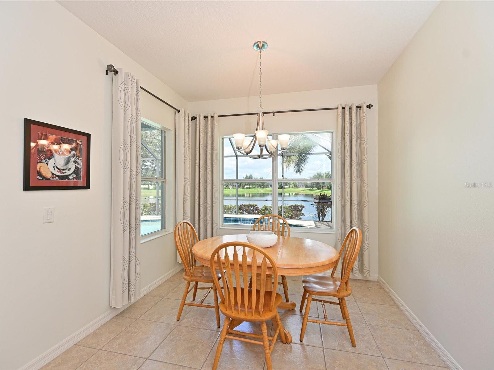 11907 FOREST PARK CIR