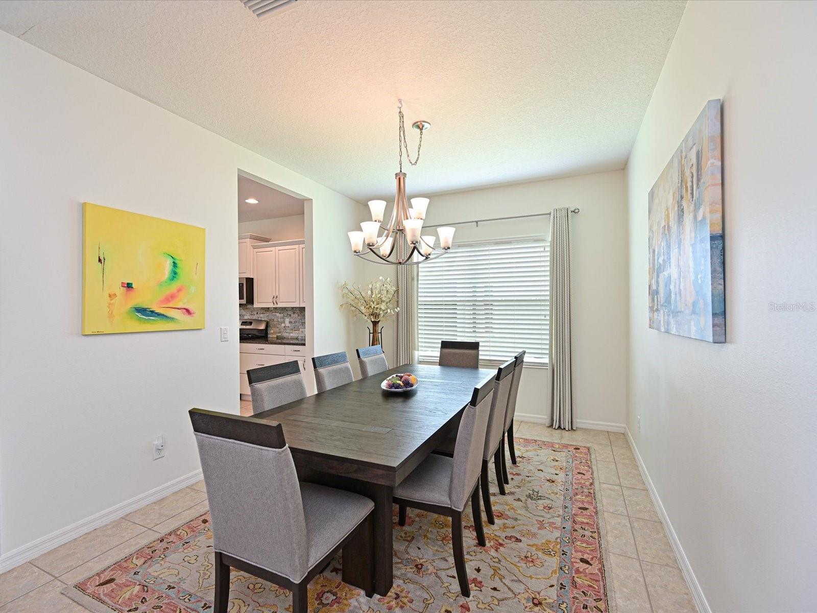 11907 FOREST PARK CIR