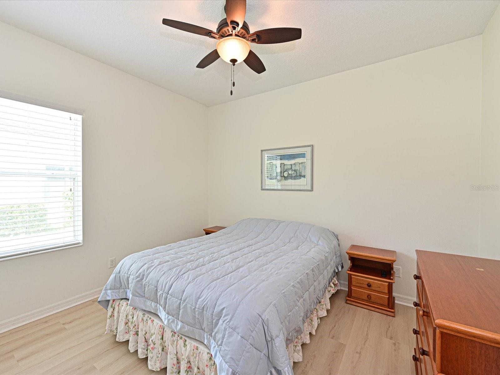 11907 FOREST PARK CIR